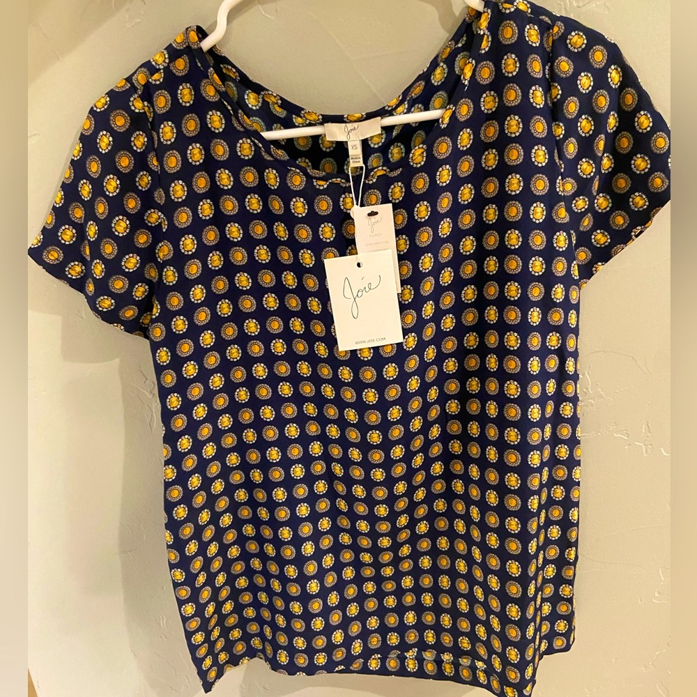 NWT Joie 100% Silk Short-Sleeve Top w/Fun Print